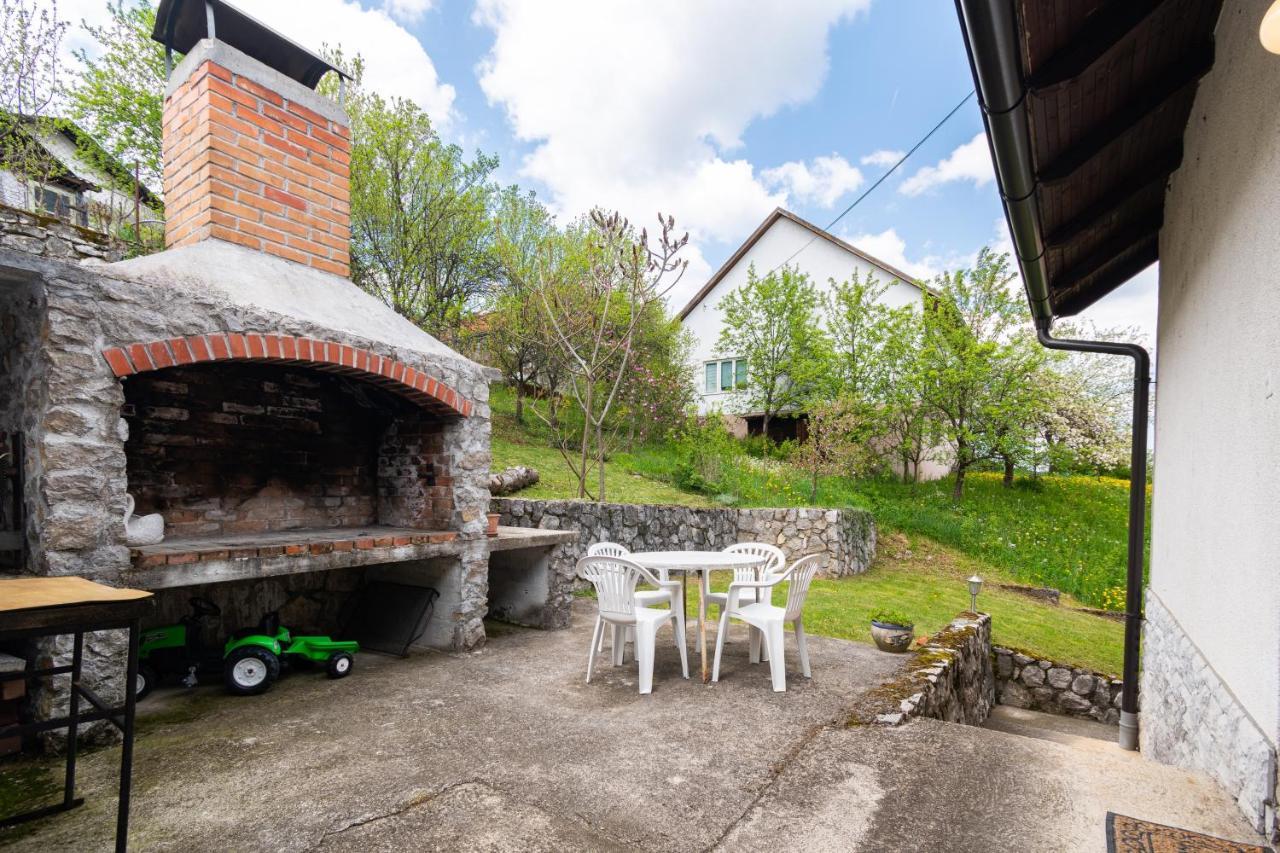 Apartments With A Parking Space Slunj, Plitvice - 18152 Extérieur photo
