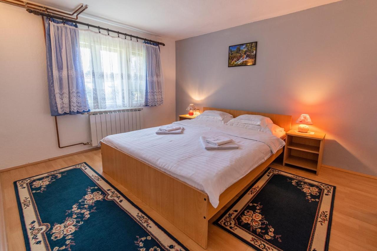 Apartments With A Parking Space Slunj, Plitvice - 18152 Extérieur photo